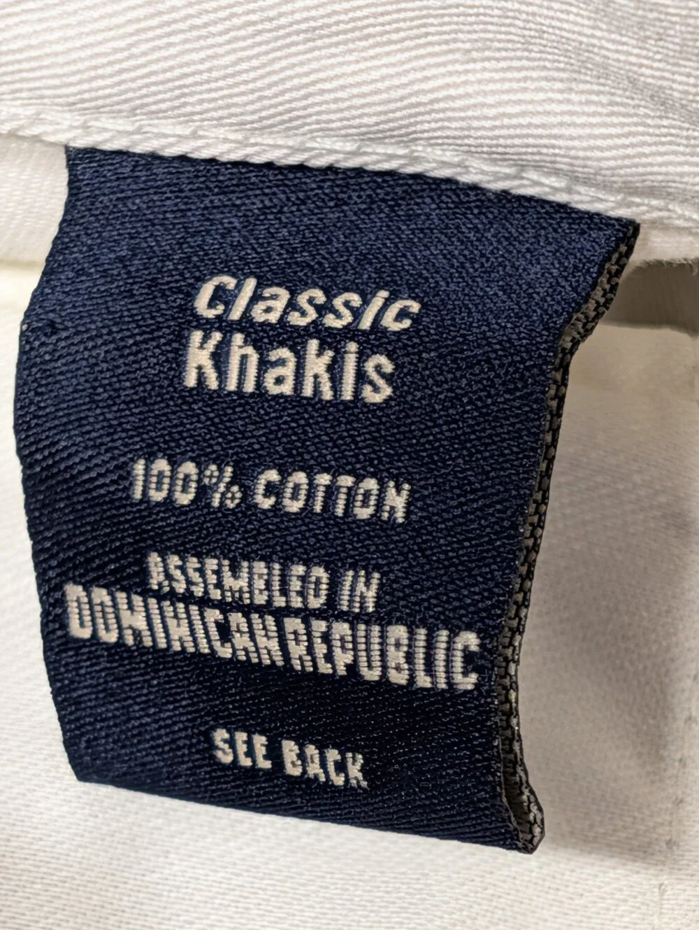 NWT Dockers Classic Khaki Shorts Pleated No Wrinkles Beige Size 4